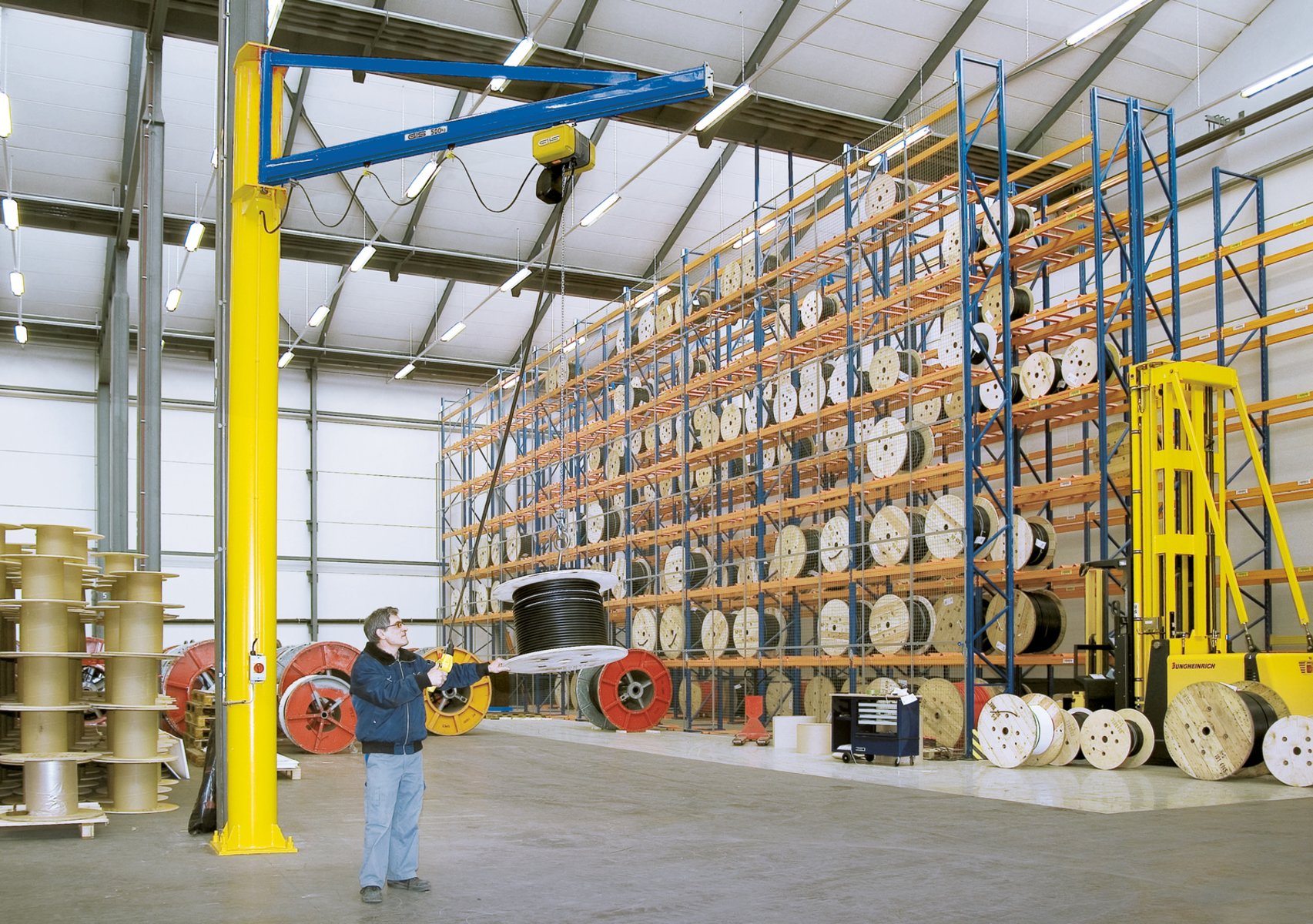 Kevytnosturit, onko nosturi kevytnosturi.